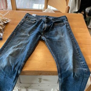Great used men’s Levi’s 34x32